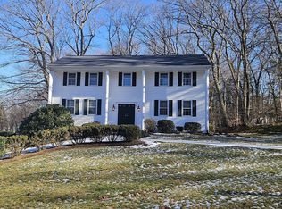 10 Foothill Rd, Framingham, MA 01702