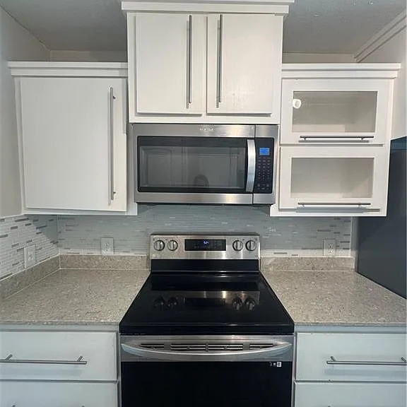 2201 S Jackson Rd #P5 — Photo 4