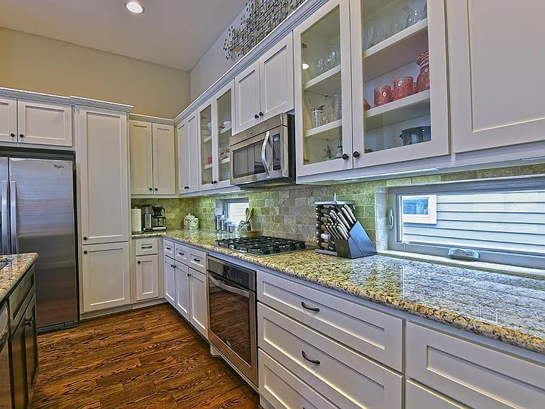 2441 Charleston St #C — Photo 4