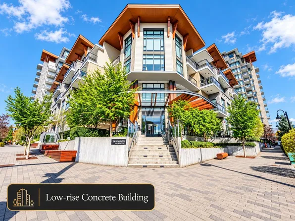 2707 Library Ln #305, North Vancouver, BC V7J 0C6