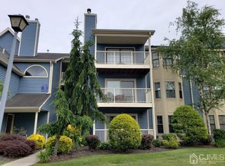 341 Cozzens Ct, East Brunswick, NJ 08816