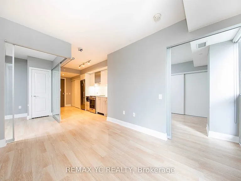 251 Jarvis St #806 — Photo 14