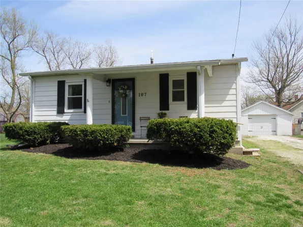 107 S Cross St, Brighton, IL 62012