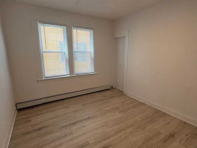 127 Pearl St #1 — Photo 5