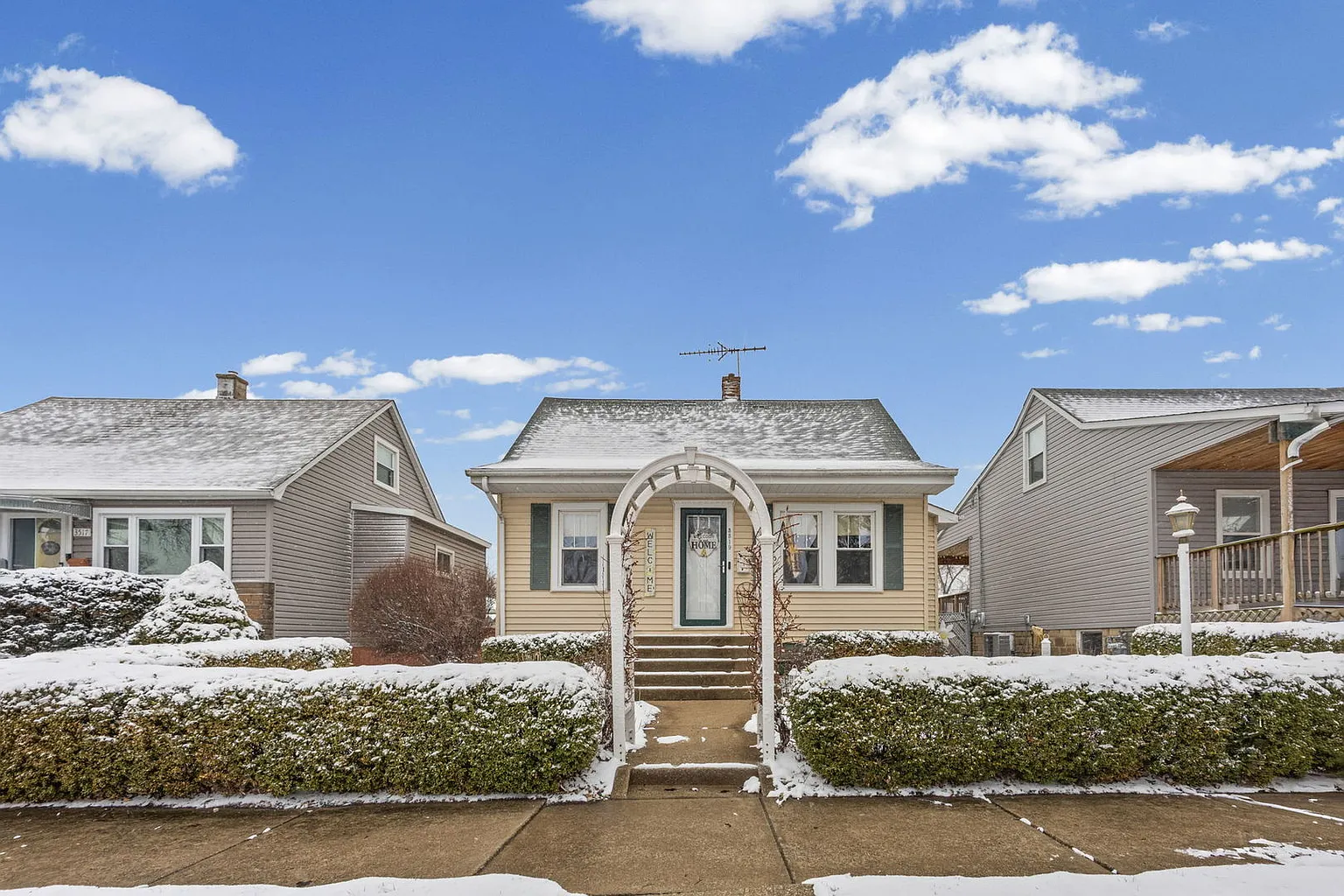 3519 Peoria St photo 1
