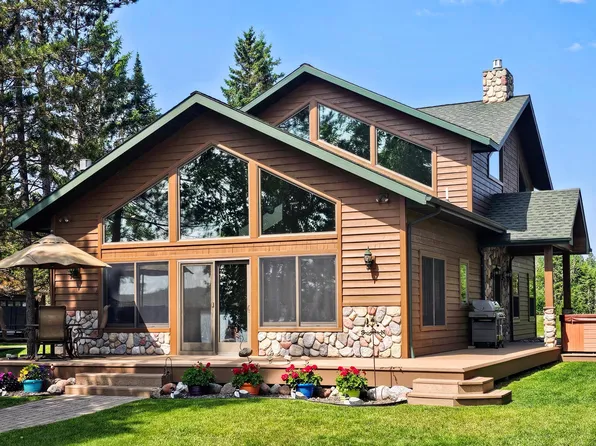 6678 Bergstrom Rd, Duluth, MN 55803