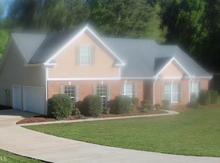 903 Vinings Dr, Winder, GA 30680