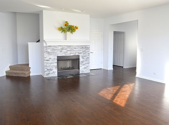 5th image of 1751 Lanyon Dr