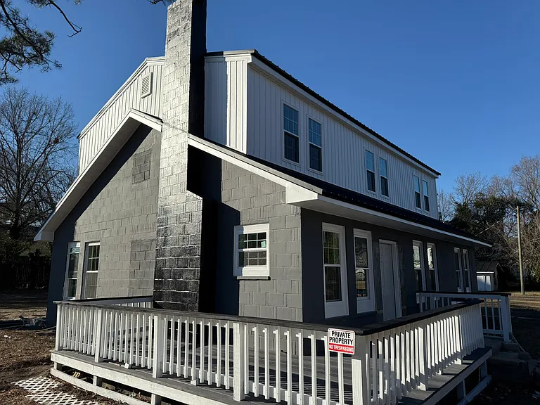 221 E Plank Rd — Photo 4