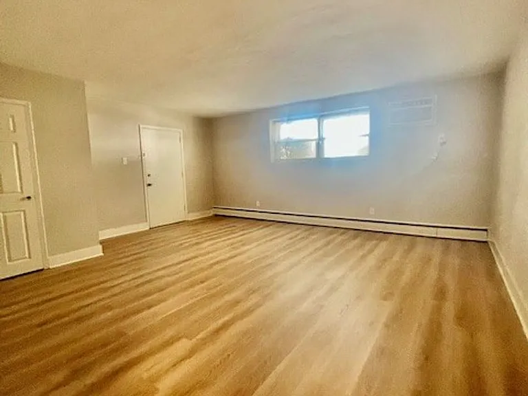 500 Manor House Ln — Photo 51