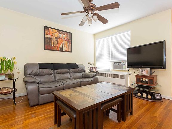 4th image of 2508 76th St