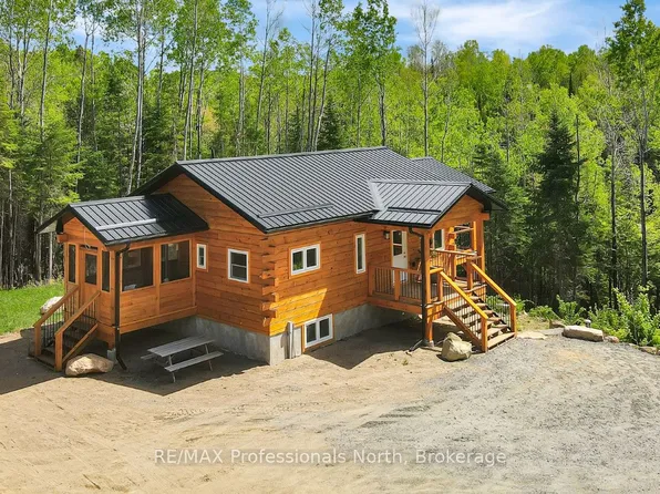 6587 Elephant Lake Rd, Dysart Et Al, ON K0L 1M1