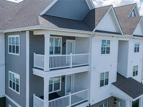 1724 Dromolin Dr #308, Virginia Beach, VA 23456