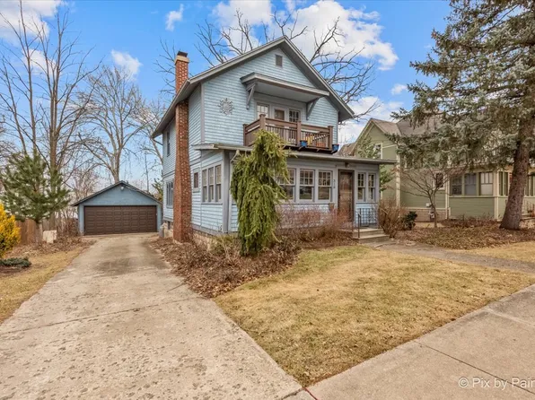 318 S 3rd St, Saint Charles, IL 60174