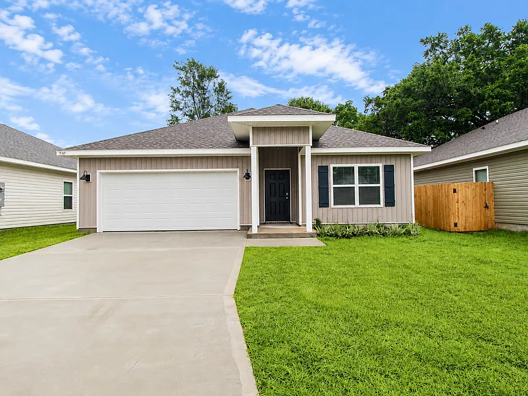 530 Bridle Way — Photo 1