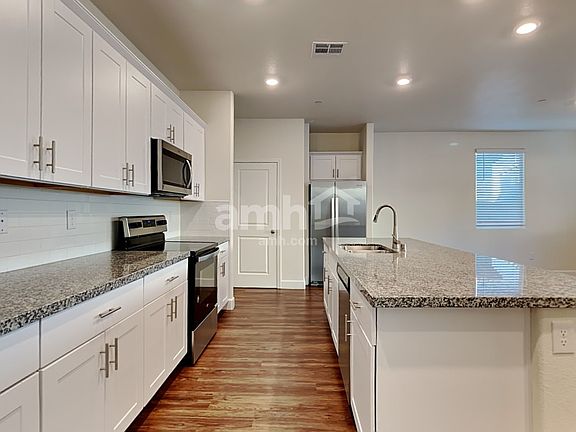 3rd image of 344 Timber Kate Pl