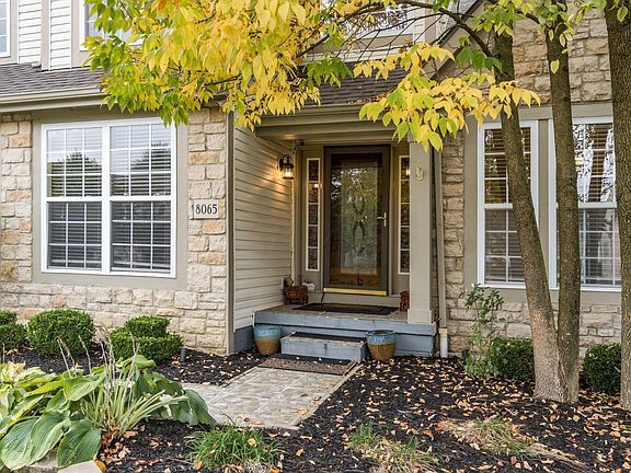 3rd image of 8065 Reynoldswood Dr