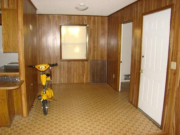 5th image of 907 S 26th St