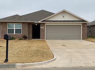 10240 Hidden Village Dr, Oklahoma City, OK 73120