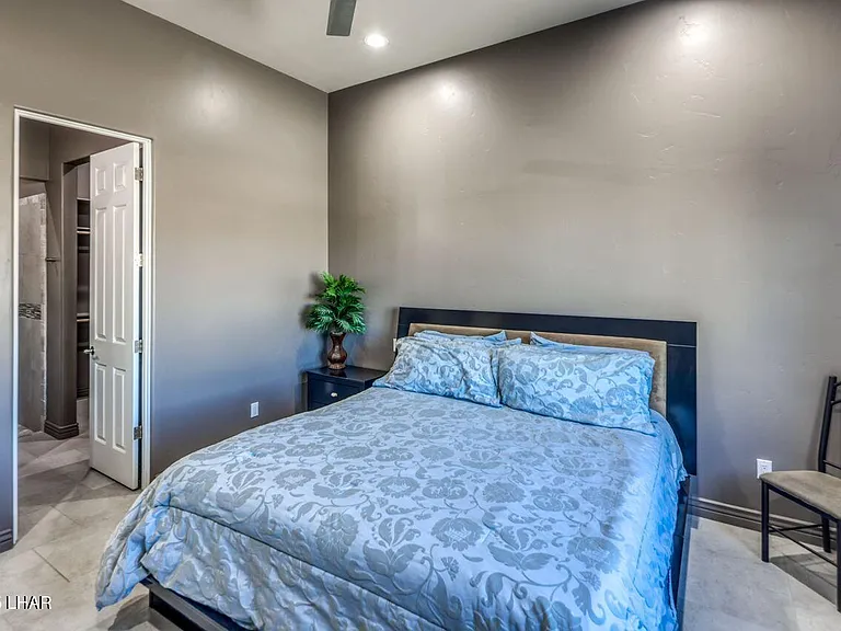 2520 Demaret Dr — Photo 28