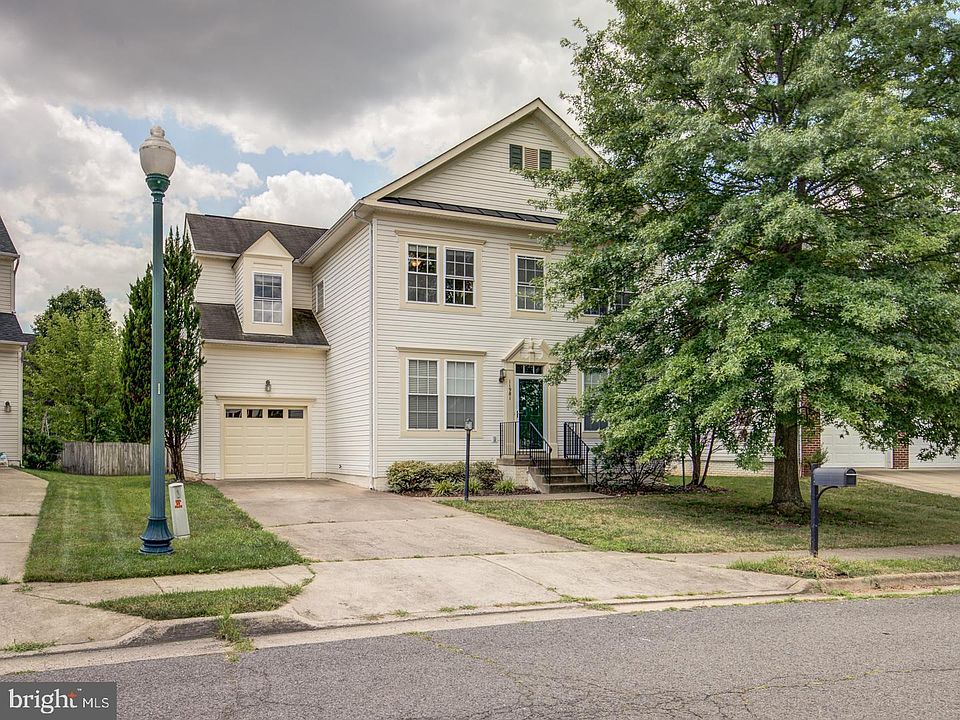 11981 Molly Pitcher Cir, Manassas, VA 20109 Zillow