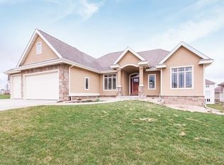 1709 Dunwoody Ln, Waunakee, WI 53597