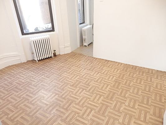 5th image of 707 9th Ave APT 5RN