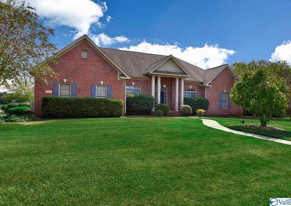 1st image of 212 Brooklet Ct
