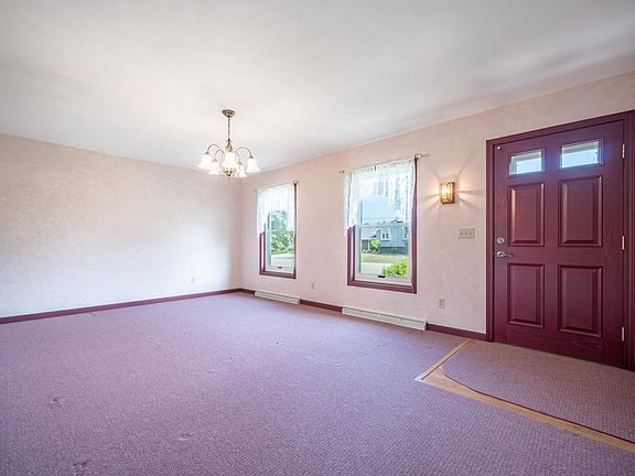 2nd image of 3015 W Capitol Dr