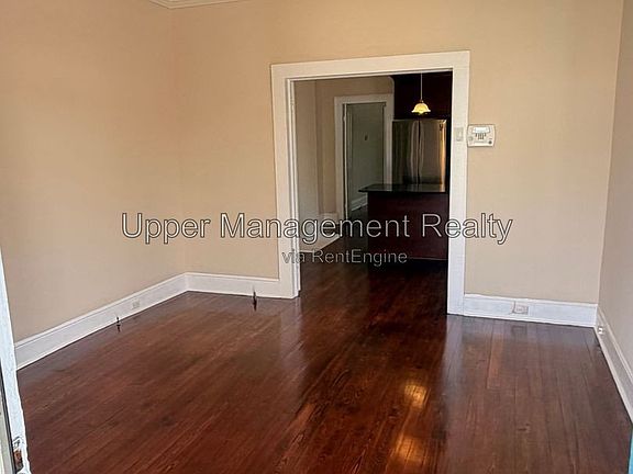 2nd image of 1901 Fern St