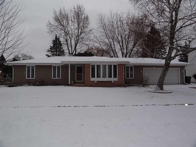 2422 Ruger Ave, Janesville, WI 53545 Zillow