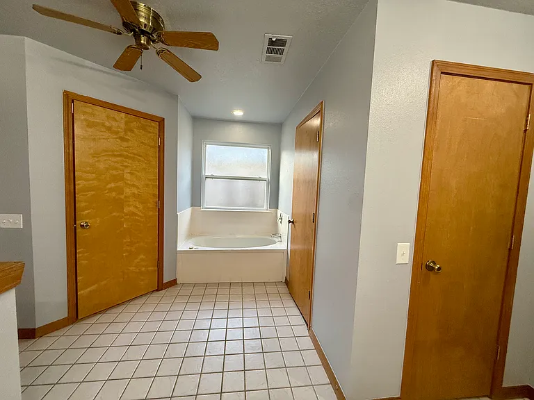 510 College Pl — Photo 22