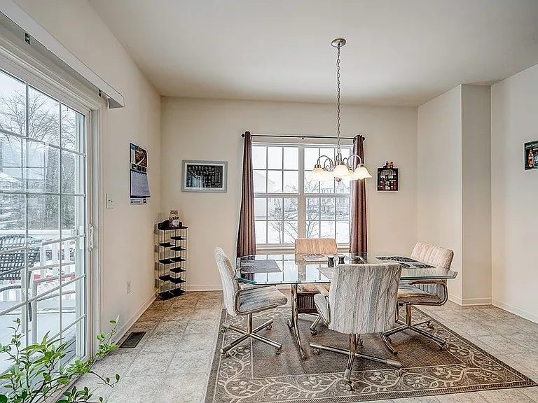 458 Jacobsen Dr #1 — Photo 10