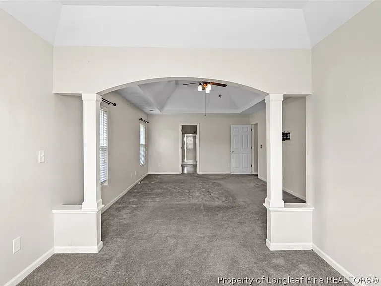645 Highgrove Dr — Photo 14