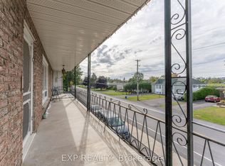 261 Longueuil St #204, Champlain, ON K0B 1K0