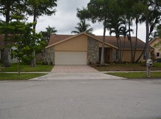 8021 NW 54th St, Lauderhill, FL 33351