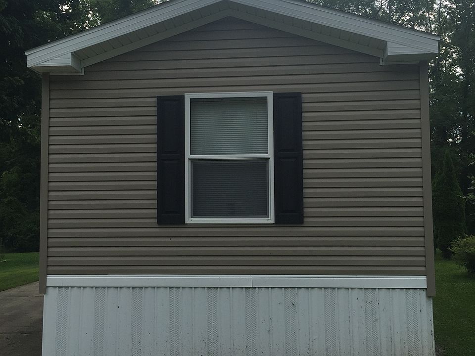 1st image of 494 Oak Orchard Est