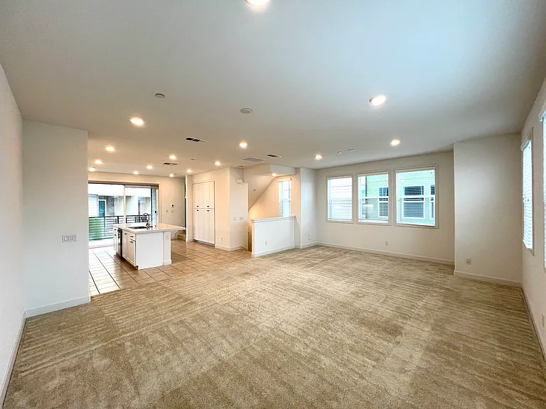 1645 W Lincoln Ave #101 — Photo 9