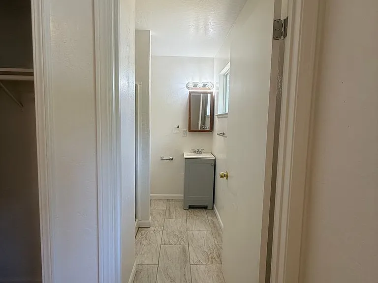 7865 Leona Way — Photo 17