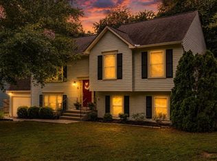 10015 Windridge Dr, Fredericksburg, VA 22407