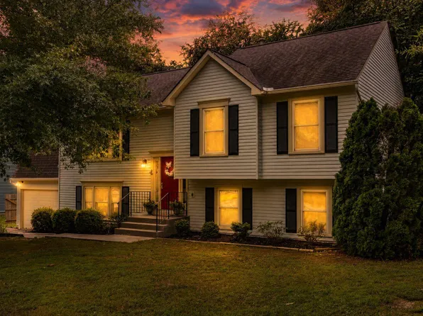 10015 Windridge Dr, Fredericksburg, VA 22407