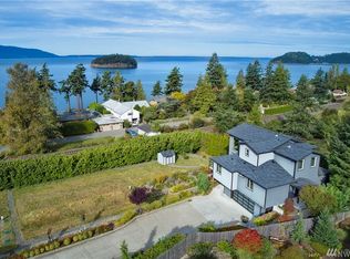 879 Chuckanut Dr, Bellingham, WA 98229