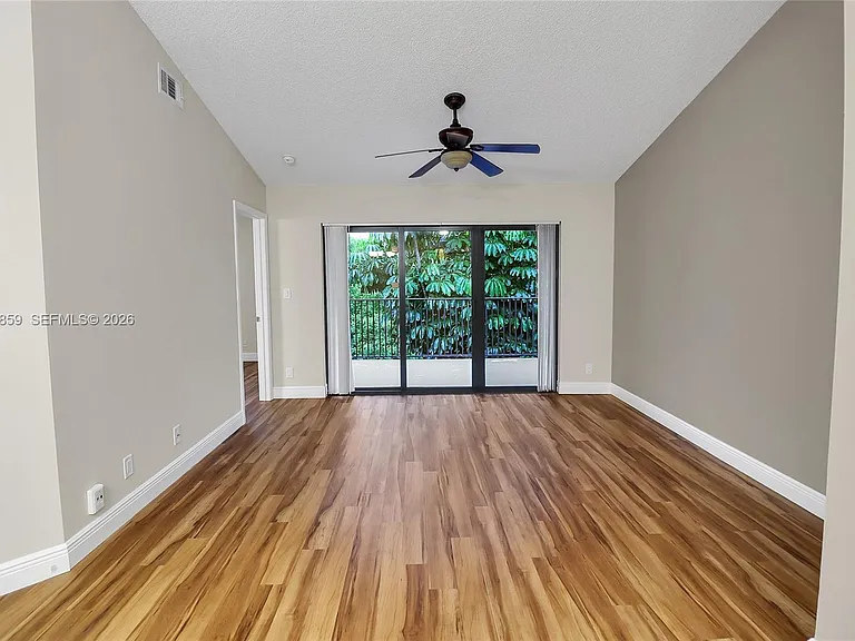 10111 W Sunrise Blvd #303 — Photo 5