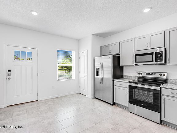 5th image of 7217 SABAL Terrace
