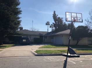 2926 E Willis Ave, Fresno, CA 93726