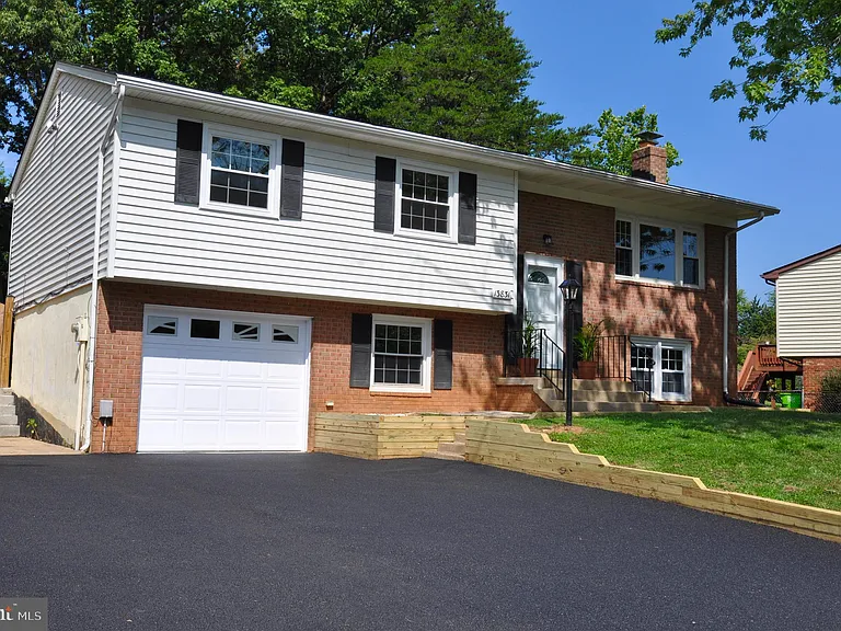 13831 Delaney Rd — Photo 30
