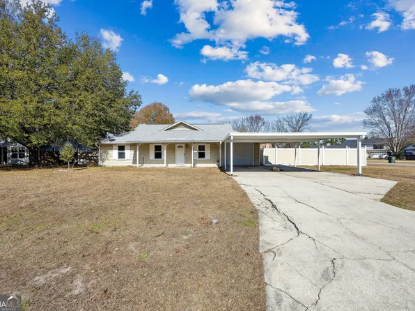 110 Forest Ridge Dr, Kingsland, GA 31548