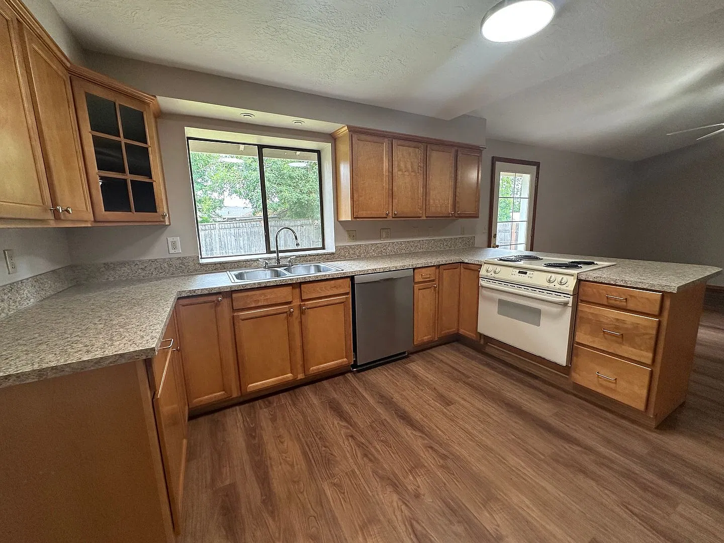 Updated Three Bedroom Home in North Salem — Photo 4