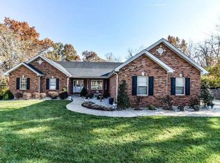 1454 Powder Dr, O'Fallon, MO 63366
