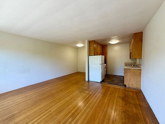 3rd image of 2430 Steiner St APT 7